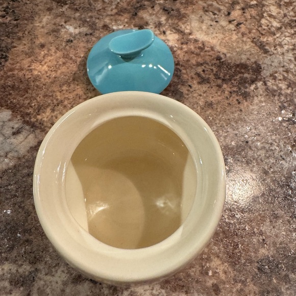 Vintage Salem China Company dinnerware in the "Biscayne" pattern - Picture 16 of 16